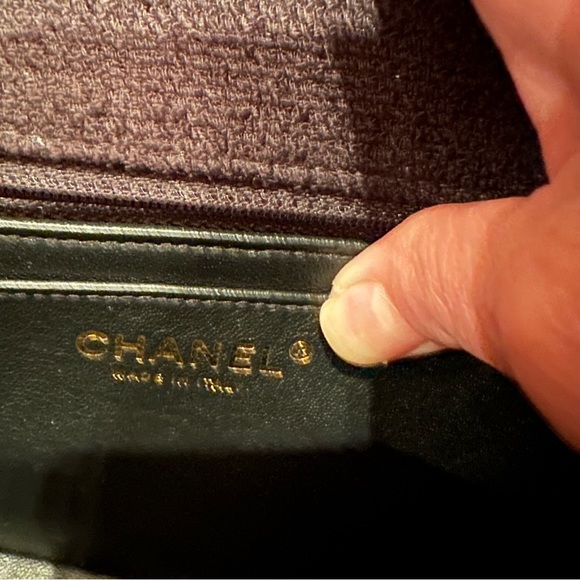Chanel square mini flap in black velvet & tweed; gold hdwe - Picture 8 of 14